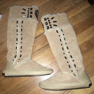 NWOT Tory Burch Sheepskin Winter Boots